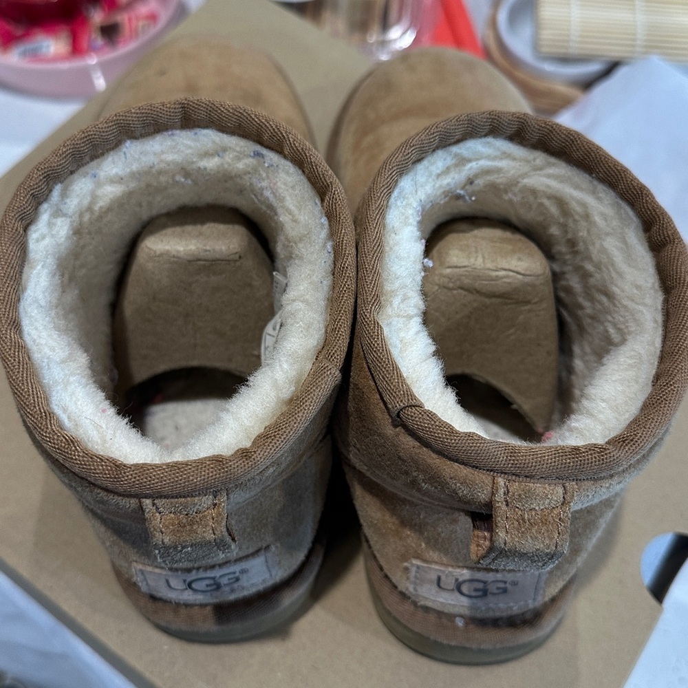 Mini Womans Ugg Boot - image 8